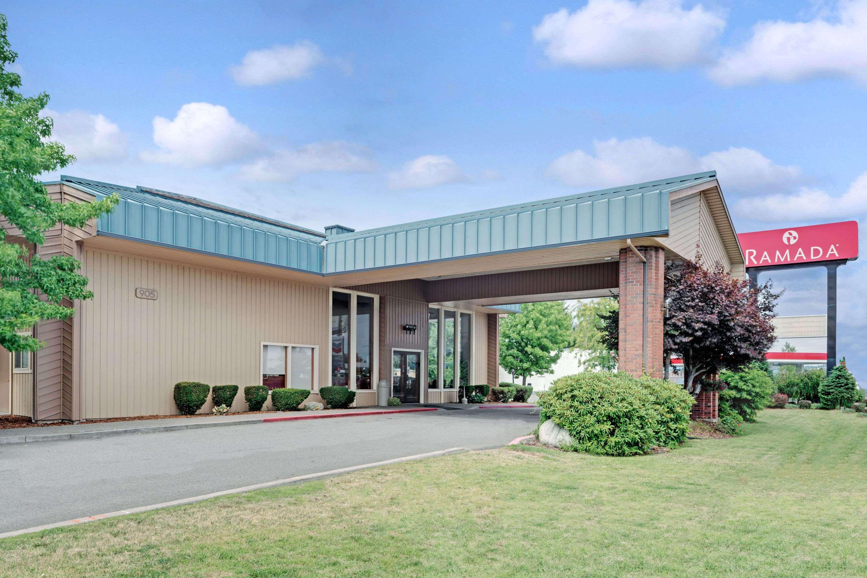 Ramada By Wyndham Spokane Valley Exterior photo
